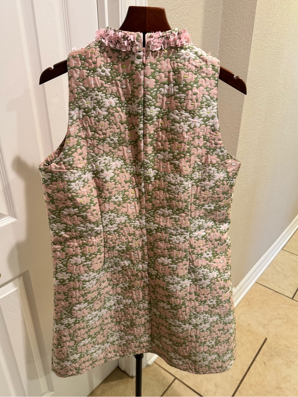 Tuckernuck Sequin Trim Maude Floral Dress Size Large - Picture 6 of 13